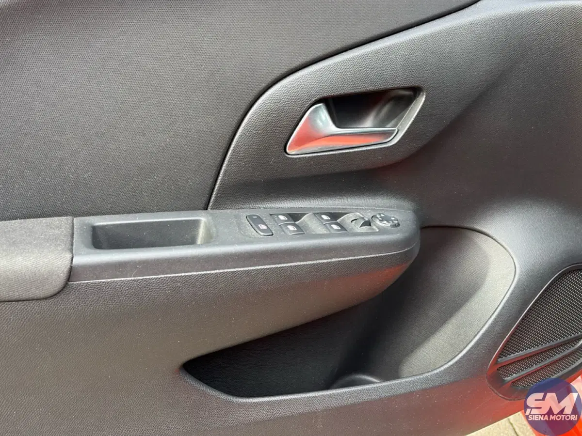 Opel Corsa-e usata a Firenze (17)