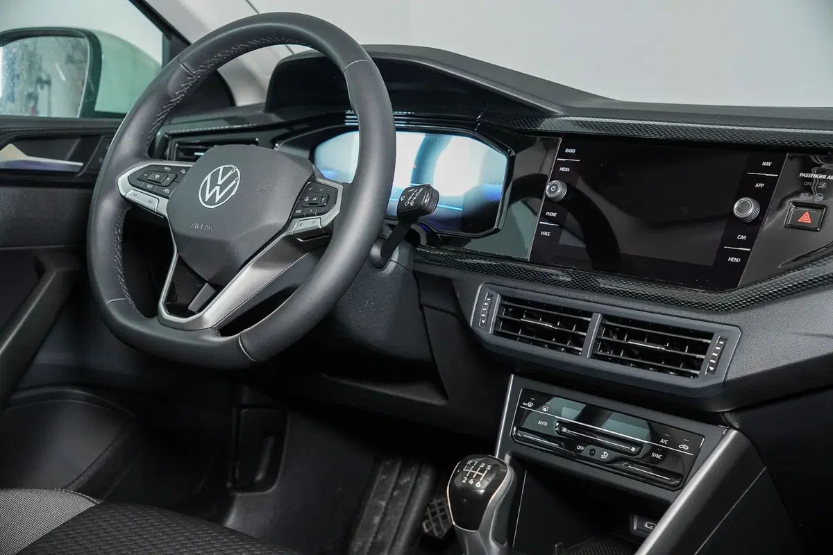 Volkswagen Taigo usata a Perugia (13)