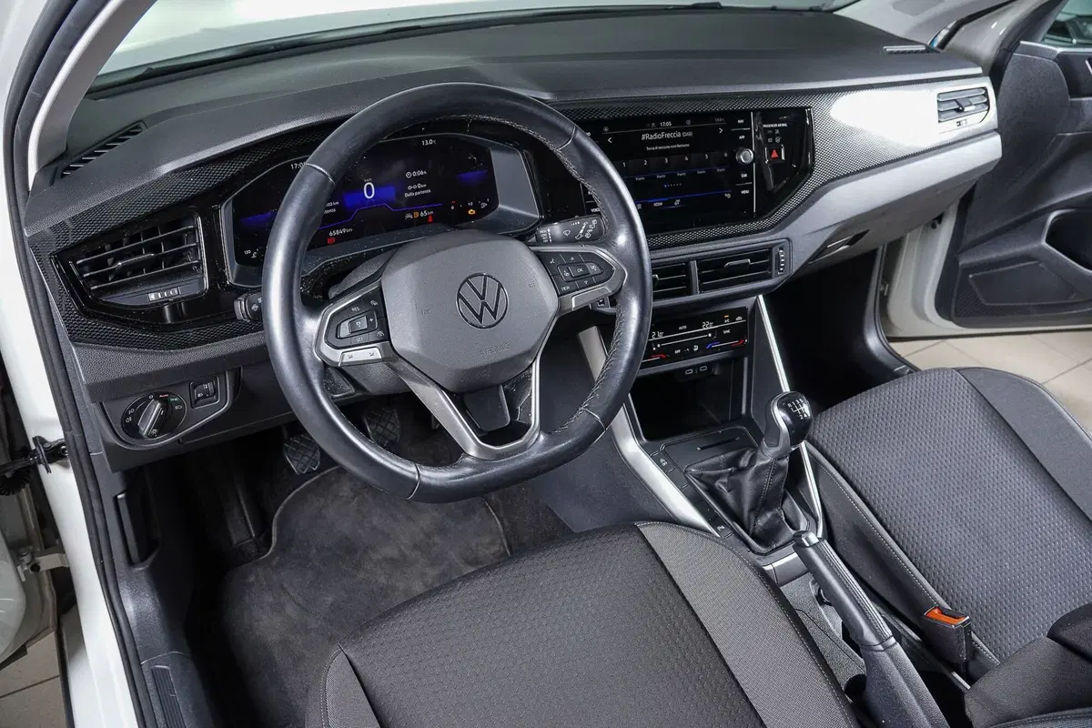 Volkswagen Taigo usata a Perugia (15)