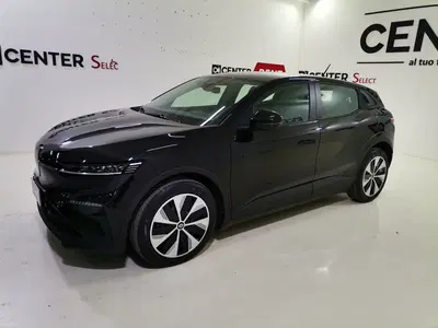 Renault Megane E-Tech Electric E-Tech Evolution ER EV60 130cv AC7 del 2024 usata a Salerno