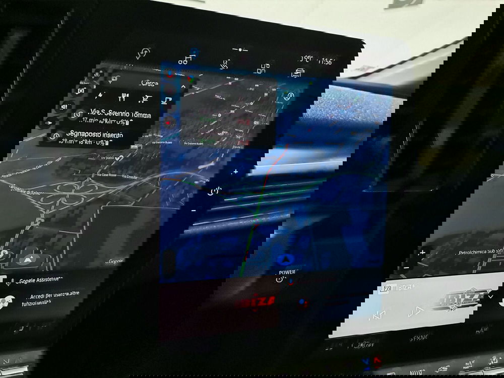 Renault Megane E-Tech Electric usata a Salerno (12)