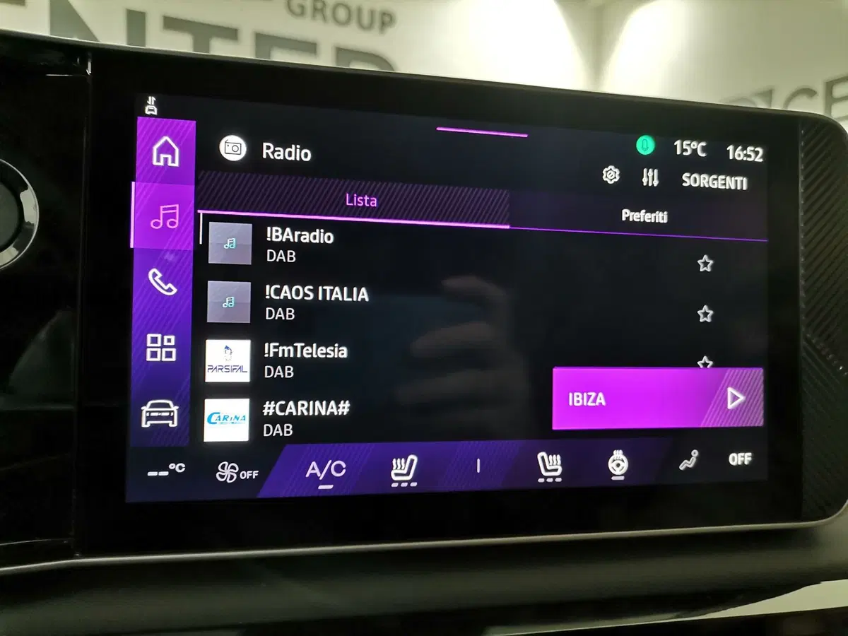 Renault Scenic E-Tech Electric usata a Salerno (13)