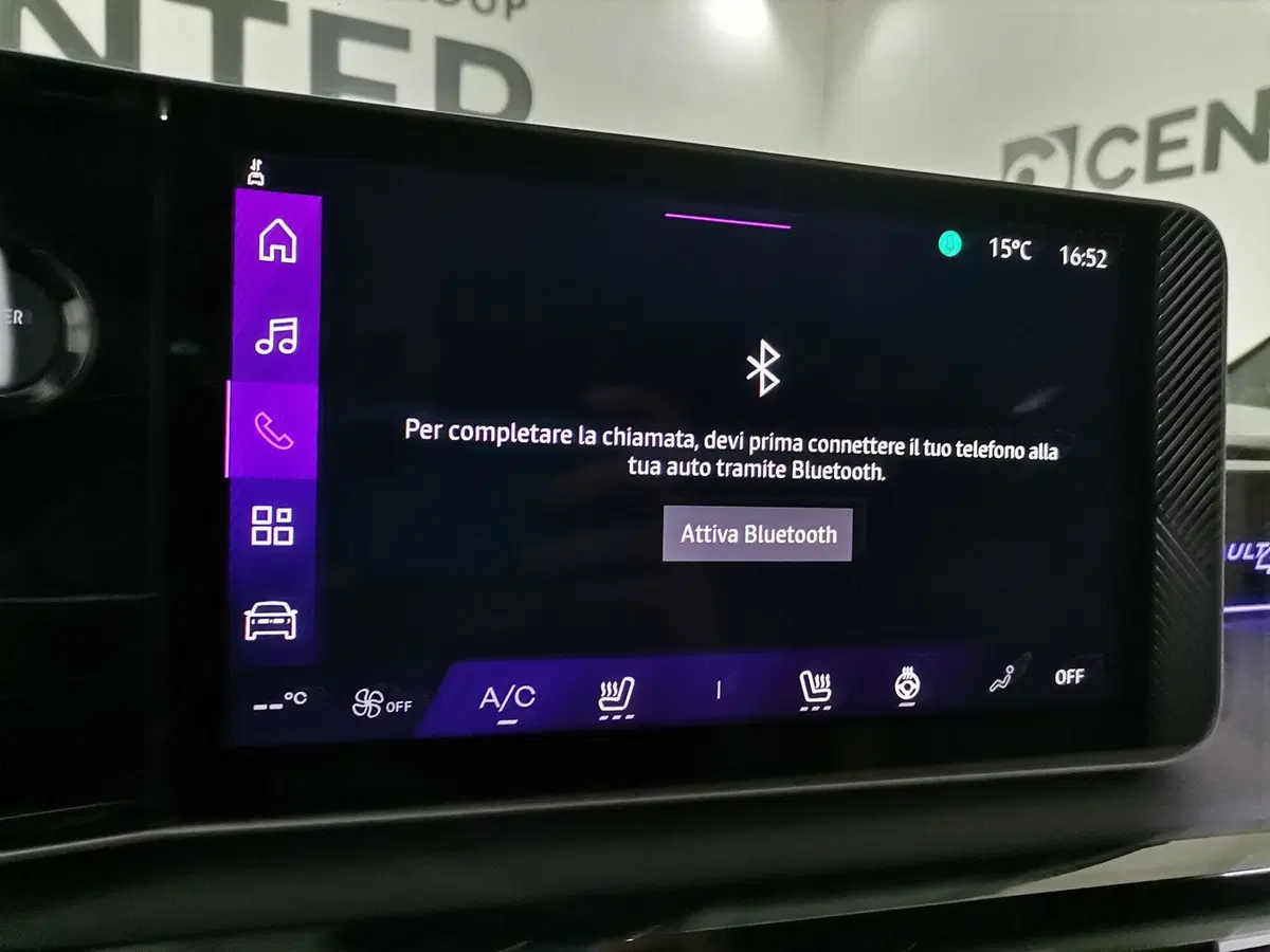 Renault Scenic E-Tech Electric usata a Salerno (14)