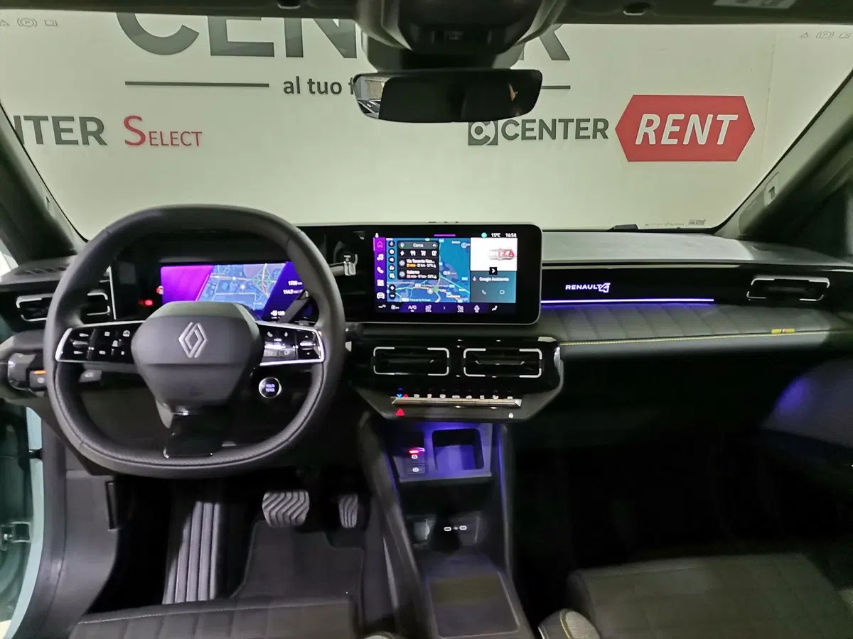 Renault Scenic E-Tech Electric usata a Salerno (7)