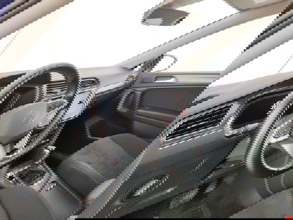 Volkswagen Tiguan usata a Massa-Carrara (8)