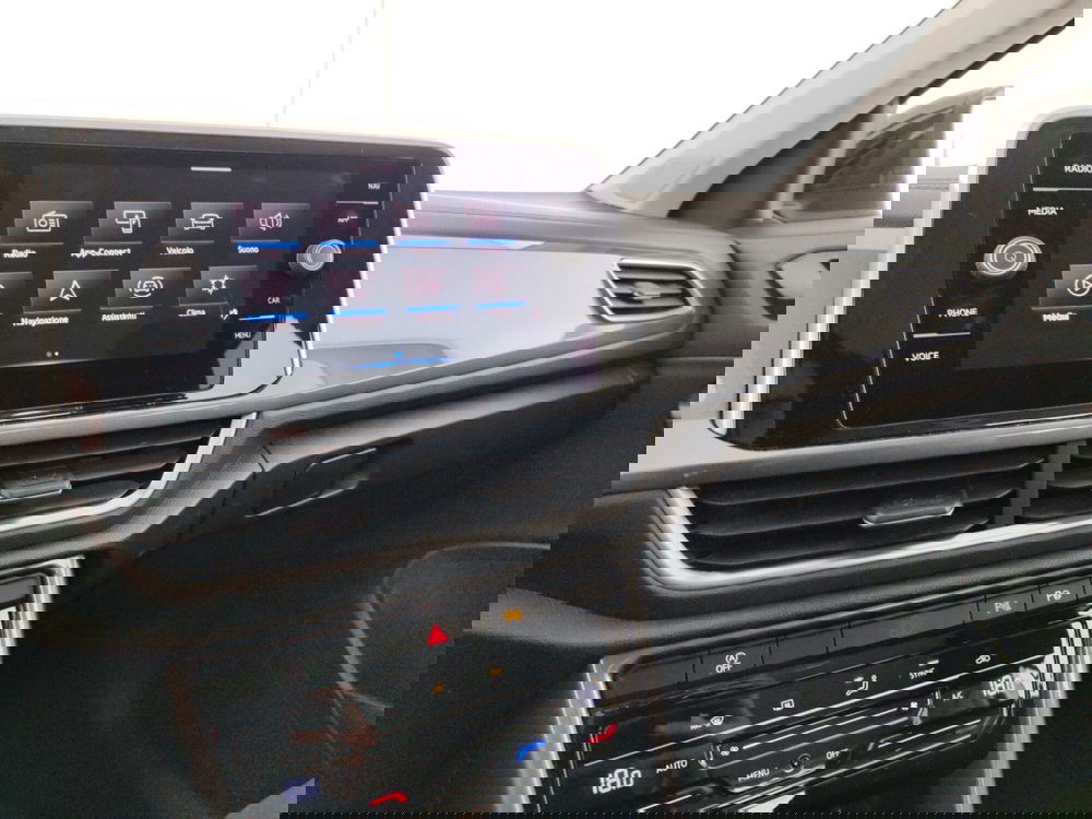 Volkswagen T-Roc usata a Massa-Carrara (11)