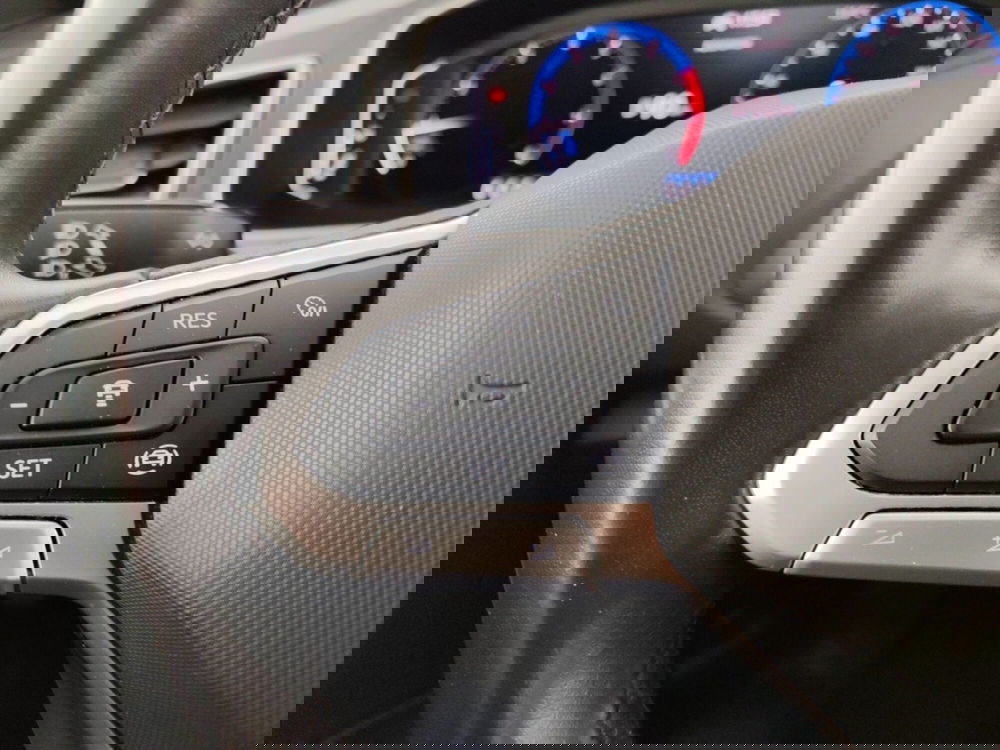 Volkswagen T-Roc usata a Massa-Carrara (13)