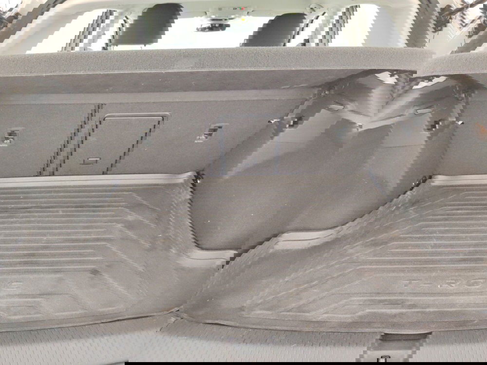 Volkswagen T-Roc usata a Massa-Carrara (15)