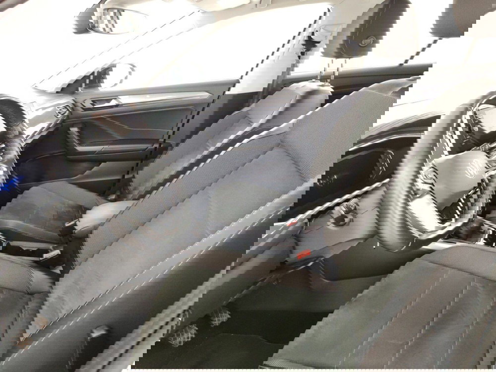 Volkswagen T-Roc usata a Massa-Carrara (6)