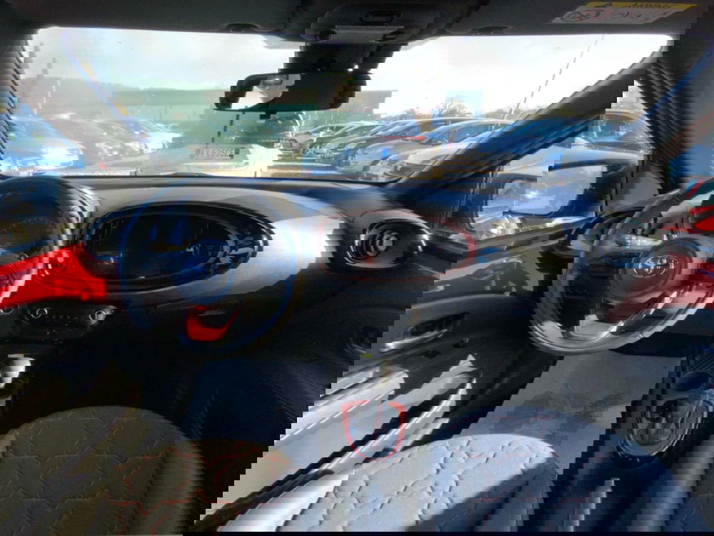 Toyota Aygo X usata a Perugia (8)