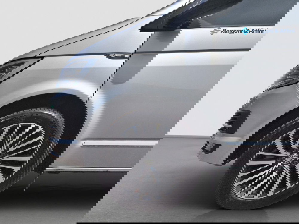 Volkswagen Multivan usata a Brescia (10)