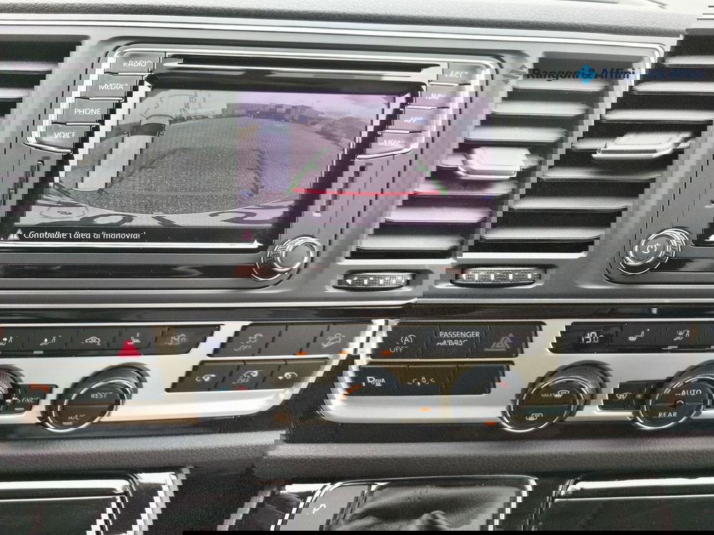 Volkswagen Multivan usata a Brescia (16)