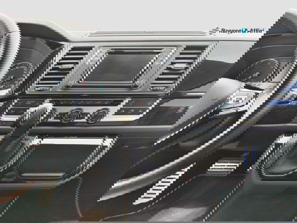 Volkswagen Multivan usata a Brescia (17)