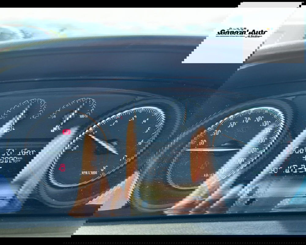 Lancia Ypsilon usata a Lucca (11)