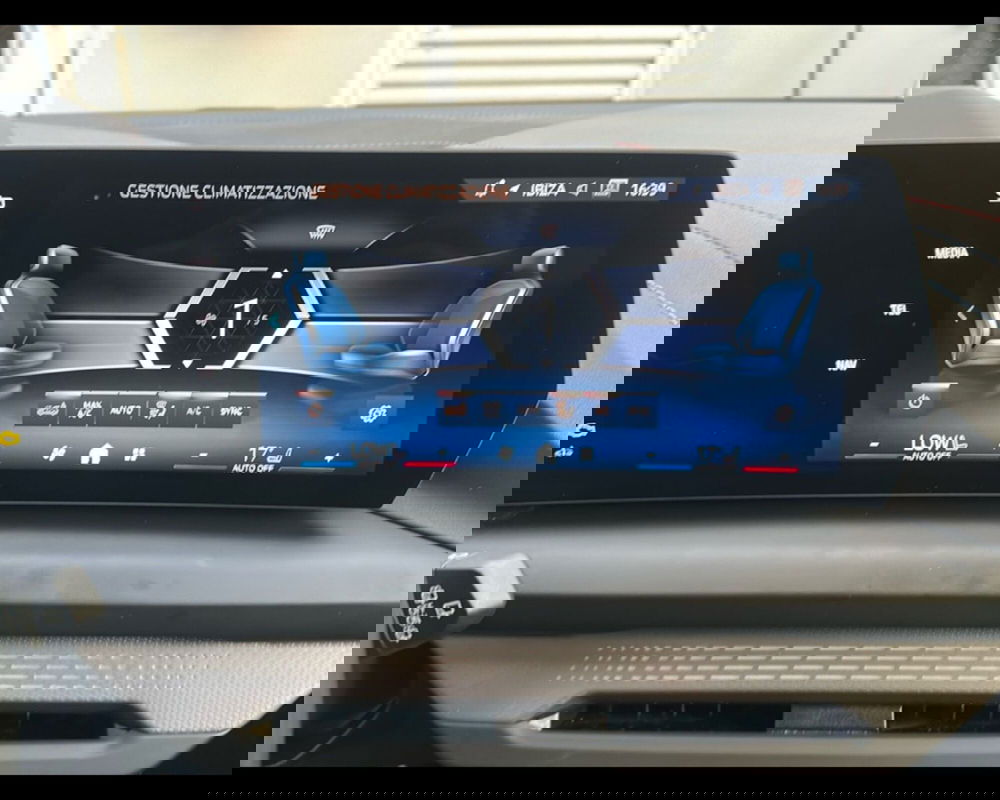 BMW Serie 1 usata a Caserta (17)