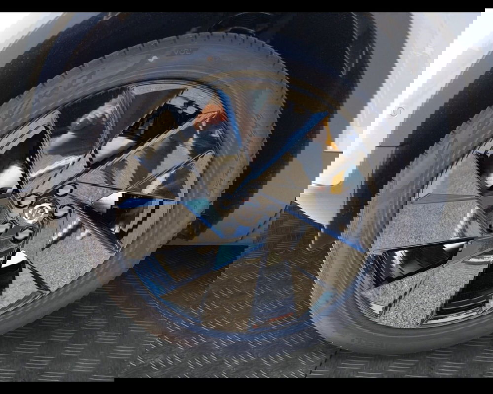 Volvo XC40 nuova a Bologna (9)