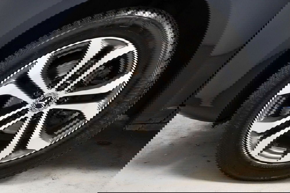 Mercedes-Benz Classe V usata a Varese (7)