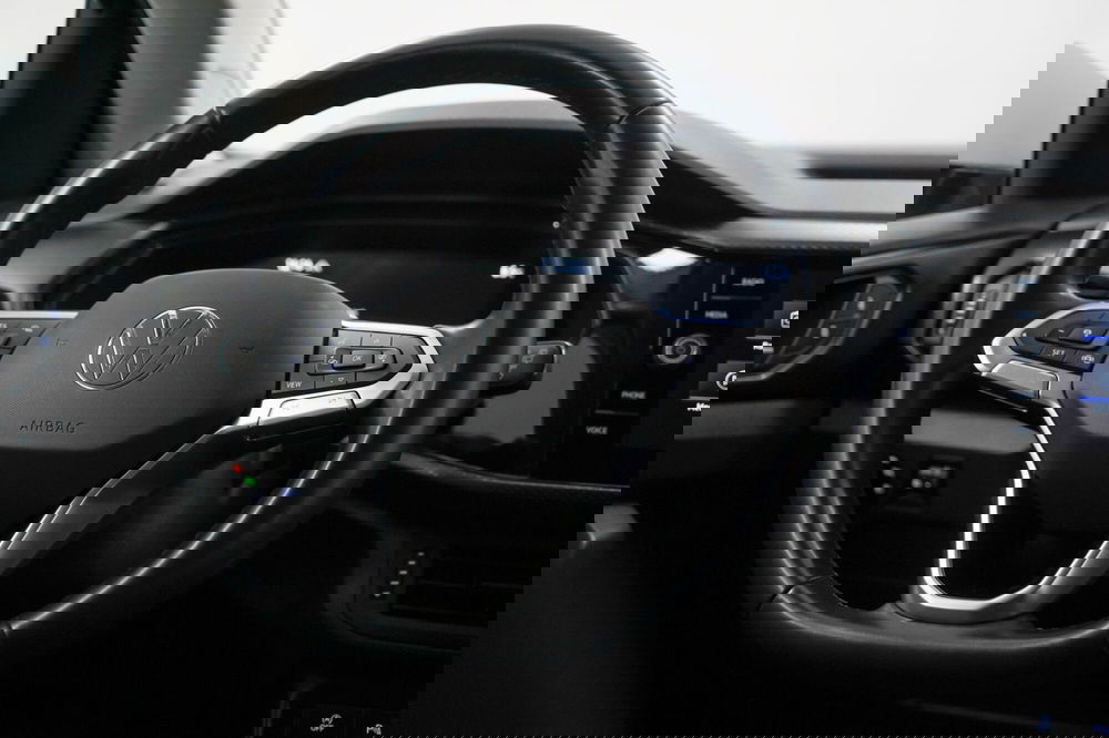 Volkswagen T-Cross usata a Varese (10)