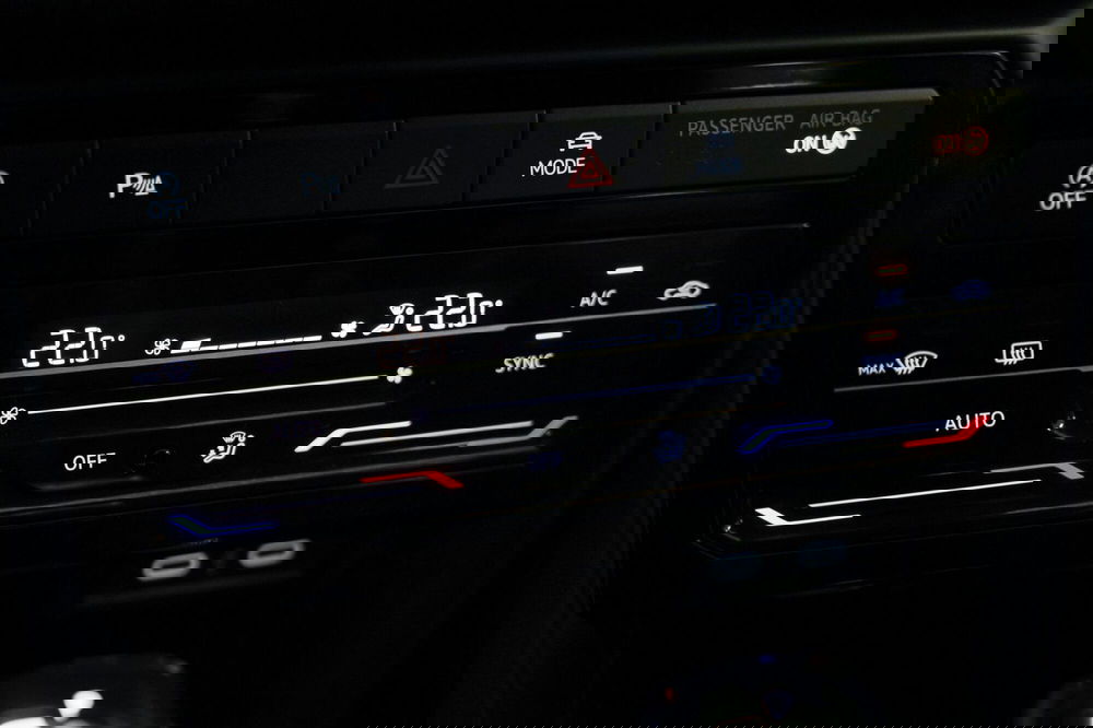 Volkswagen T-Cross usata a Varese (15)