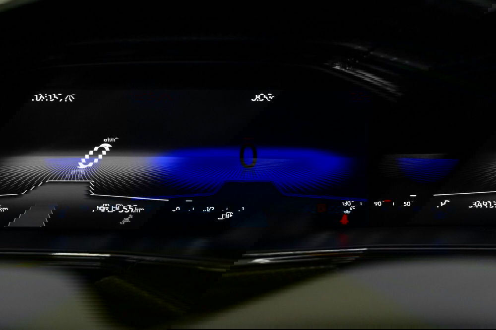 Volkswagen T-Cross usata a Varese (8)