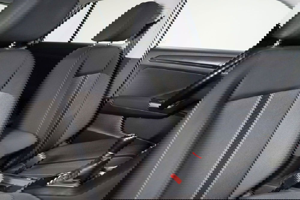 Volkswagen T-Roc usata a Varese (11)