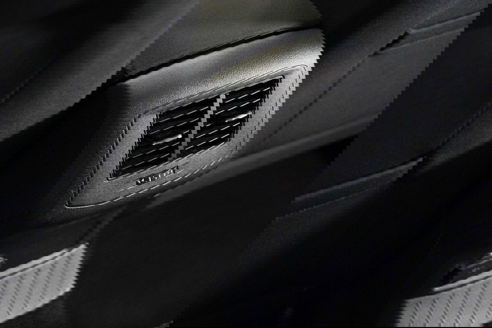 Volkswagen T-Roc usata a Varese (17)