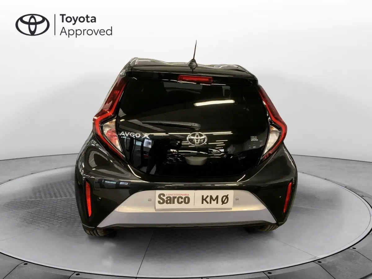 Toyota Aygo X nuova a Bergamo (4)