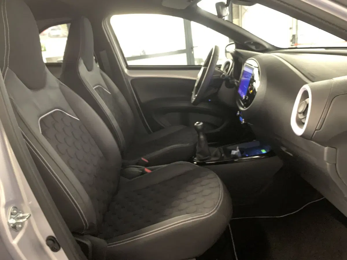 Toyota Aygo X nuova a Bergamo (7)