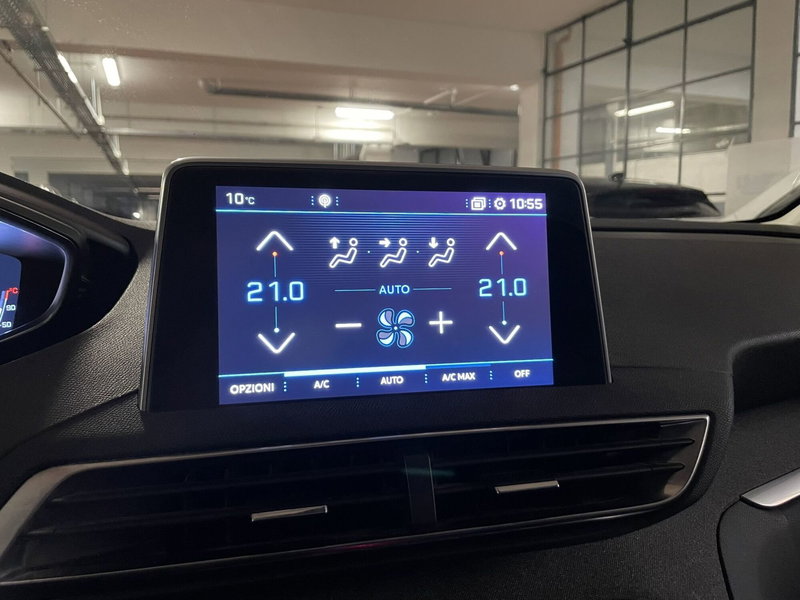 Peugeot 3008 usata a Milano (11)