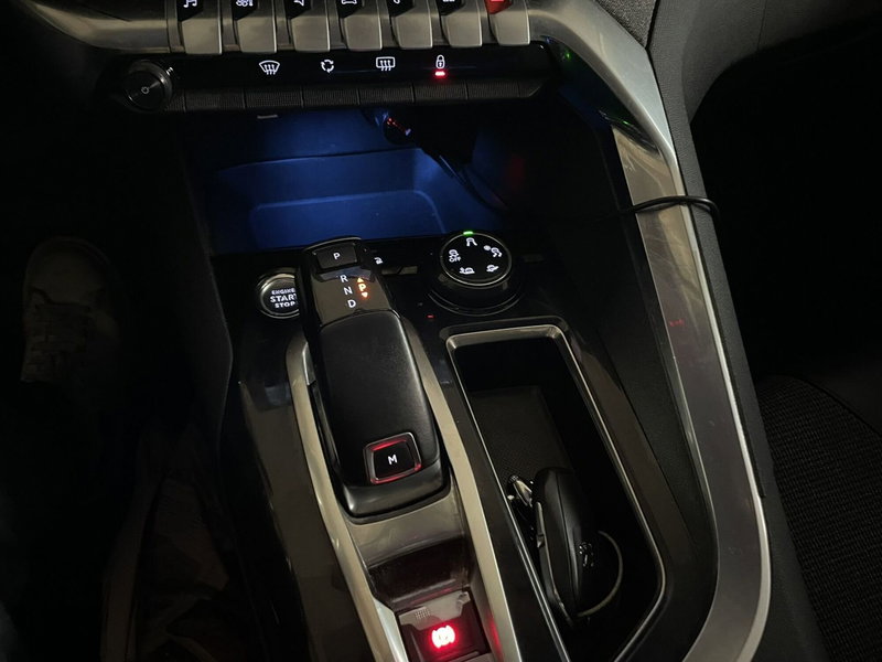 Peugeot 3008 usata a Milano (13)