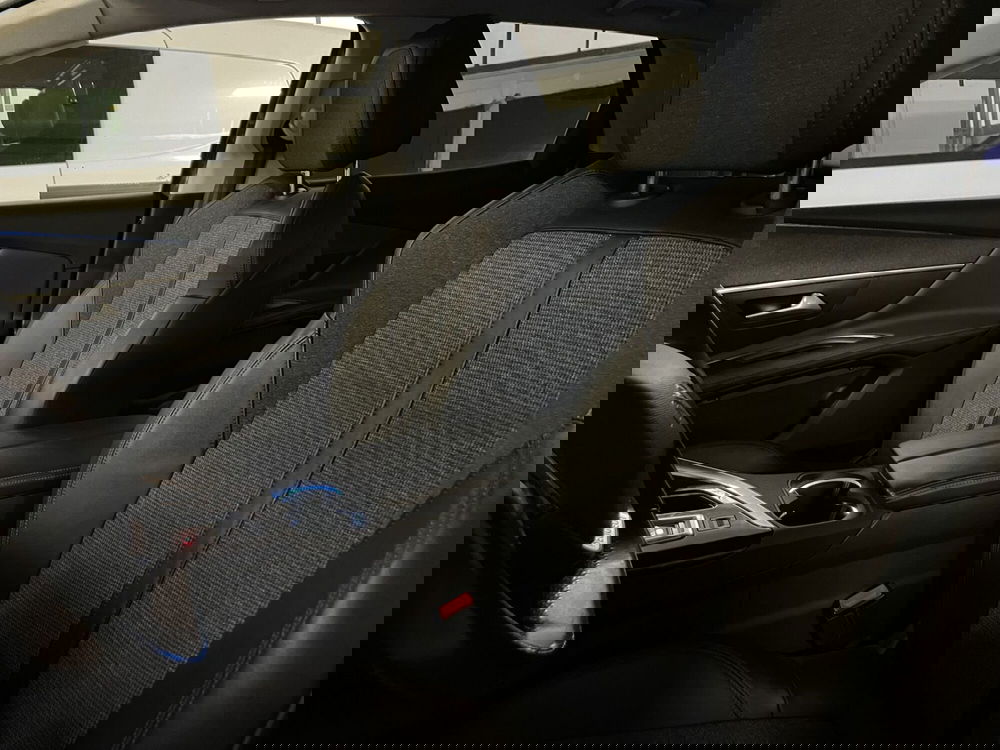 Peugeot 3008 usata a Milano (15)
