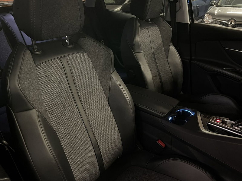 Peugeot 3008 usata a Milano (16)