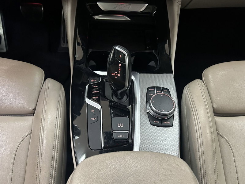 BMW X4 usata a Bari (20)