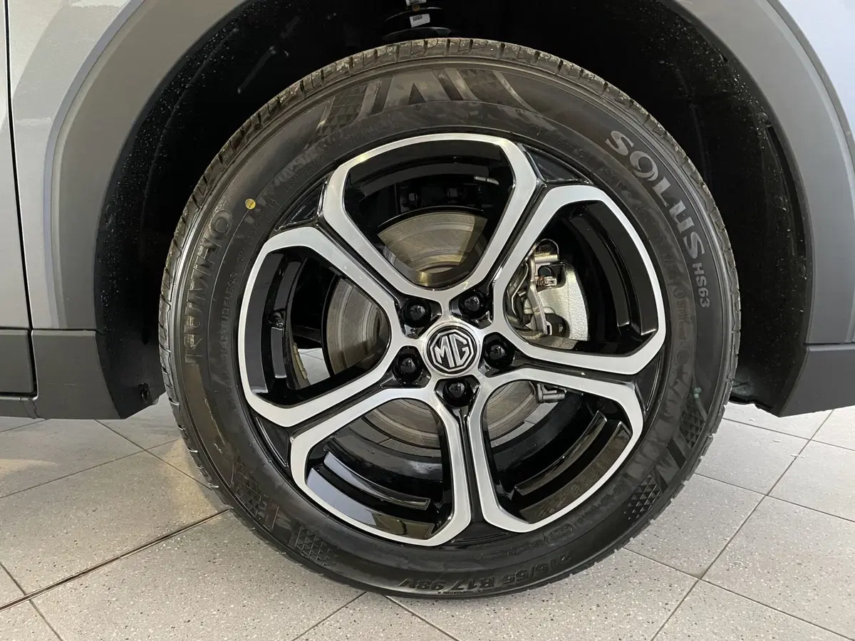 Mg ZS nuova a Monza e Brianza (16)