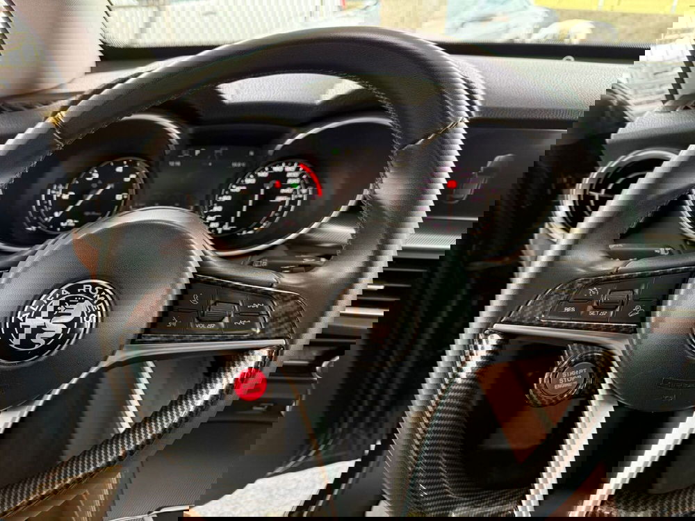 Alfa Romeo Stelvio usata a Brescia (13)