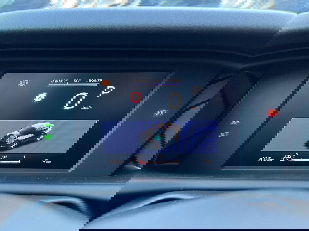 Jeep Avenger nuova a Salerno (10)