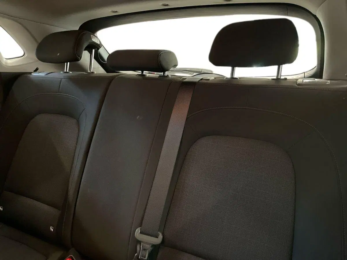 Hyundai Kona usata a Prato (12)