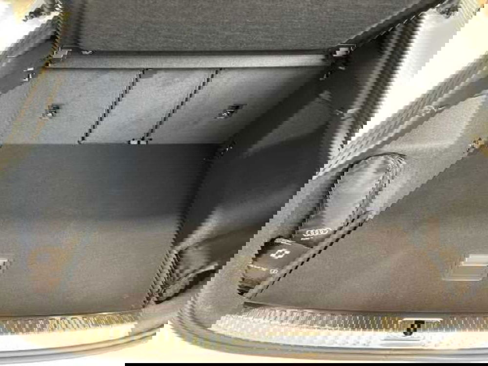 Audi Q3 Sportback nuova a Prato (19)