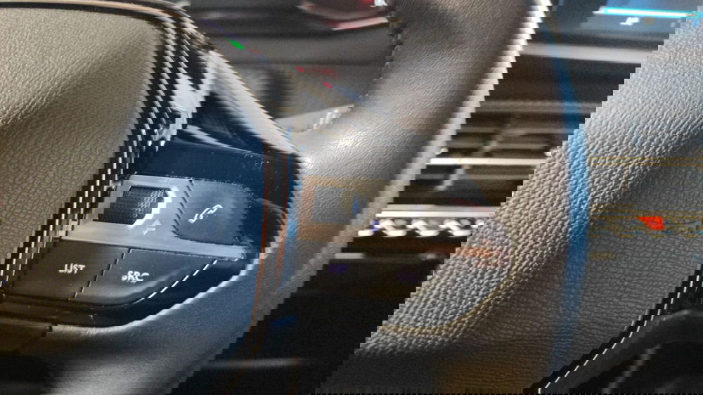 Peugeot 2008 usata a Firenze (17)