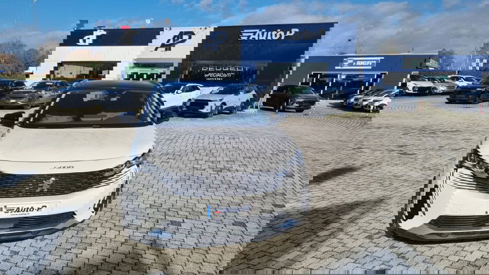 Peugeot 5008 usata a Lucca