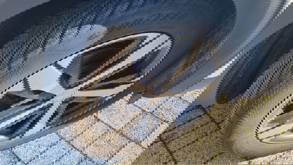 Peugeot 5008 usata a Lucca (18)