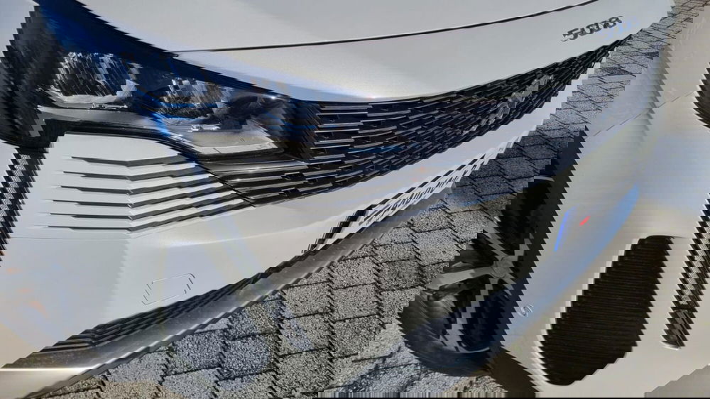 Peugeot 5008 usata a Lucca (19)