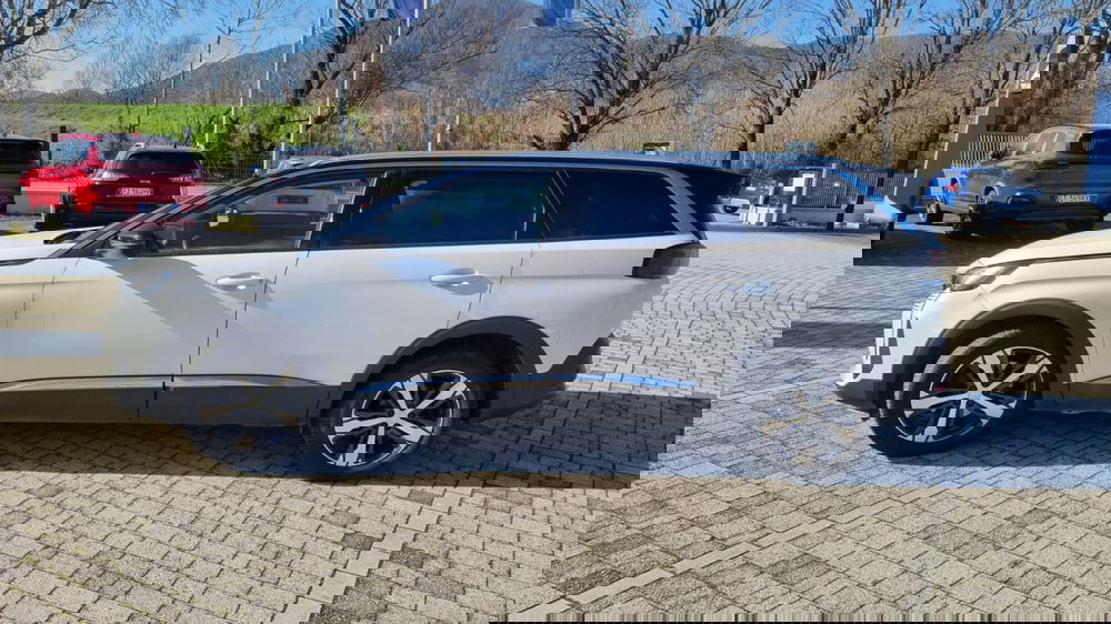 Peugeot 5008 usata a Lucca (5)