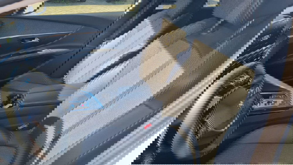 Peugeot 5008 usata a Lucca (7)