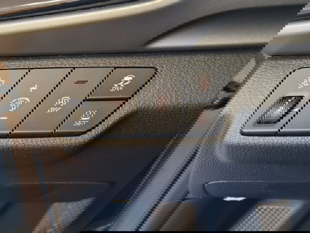 Kia Stonic usata a Rimini (17)