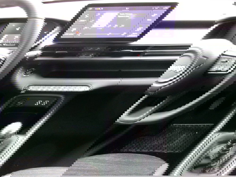 Jeep Avenger nuova a Venezia (15)