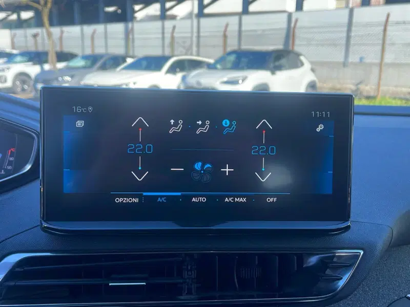 Peugeot 5008 usata a Frosinone (17)