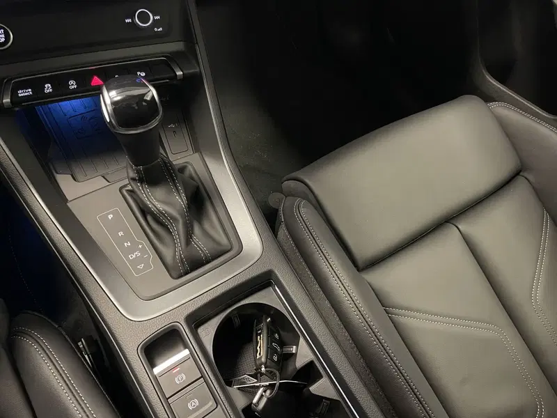 Audi Q3 Sportback nuova a Brescia (12)