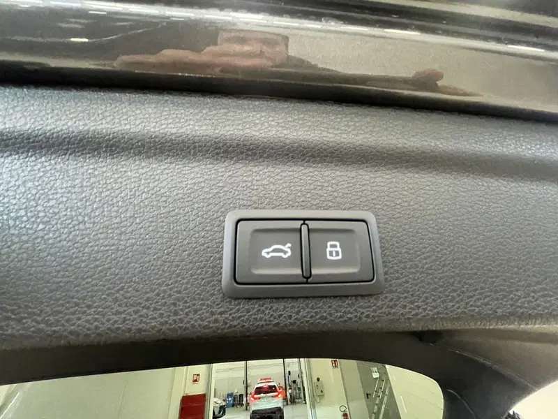 Audi Q3 Sportback nuova a Brescia (16)