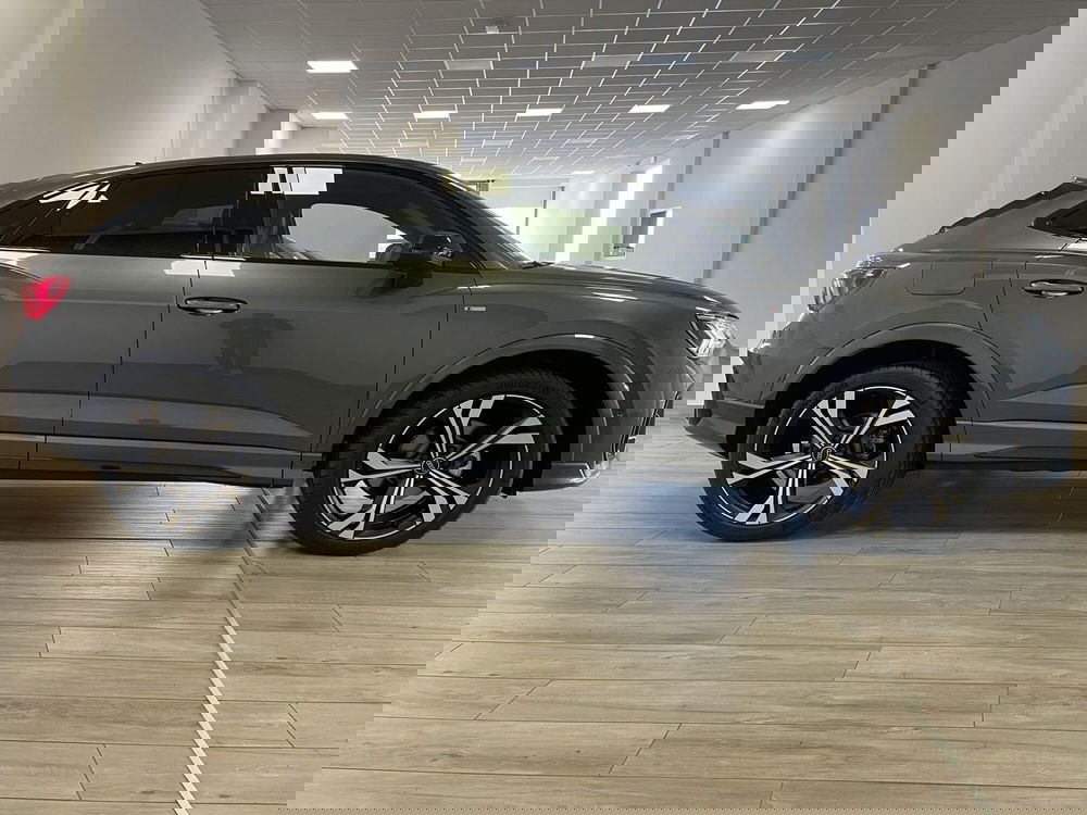 Audi Q3 Sportback nuova a Brescia (7)